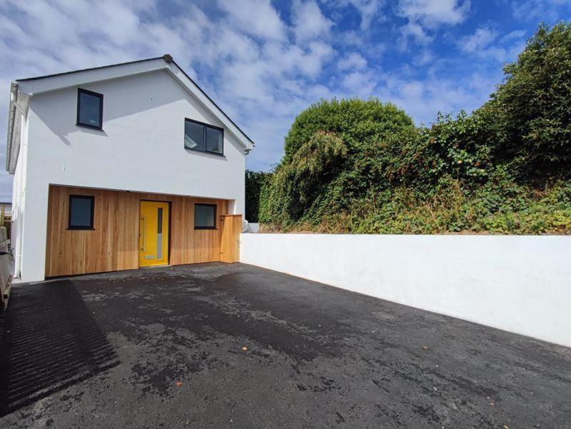 Town Location - 5 Min Walk To Beach - Dog Friendly New Quay エクステリア 写真